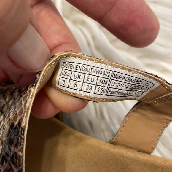 VIONIC Sandals BNWOT size 8 brown and tan color please see all photos (P7) - Picture 9 of 13